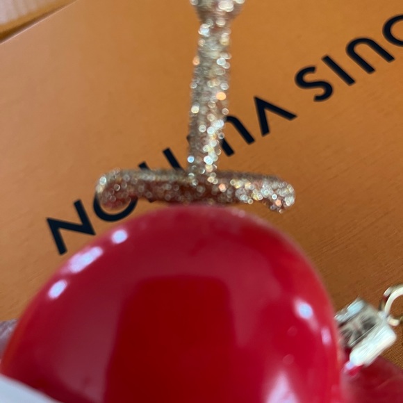 Louis Vuitton Christmas ornament - Picture 7 of 9